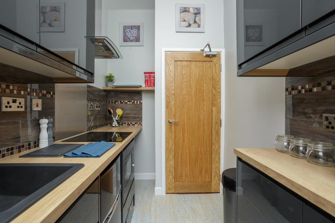 Stopover At Seabird Apartments Central Southsea Портсмът Екстериор снимка