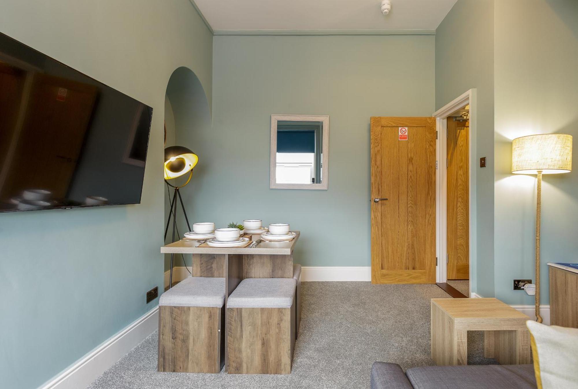 Stopover At Seabird Apartments Central Southsea Портсмът Стая снимка