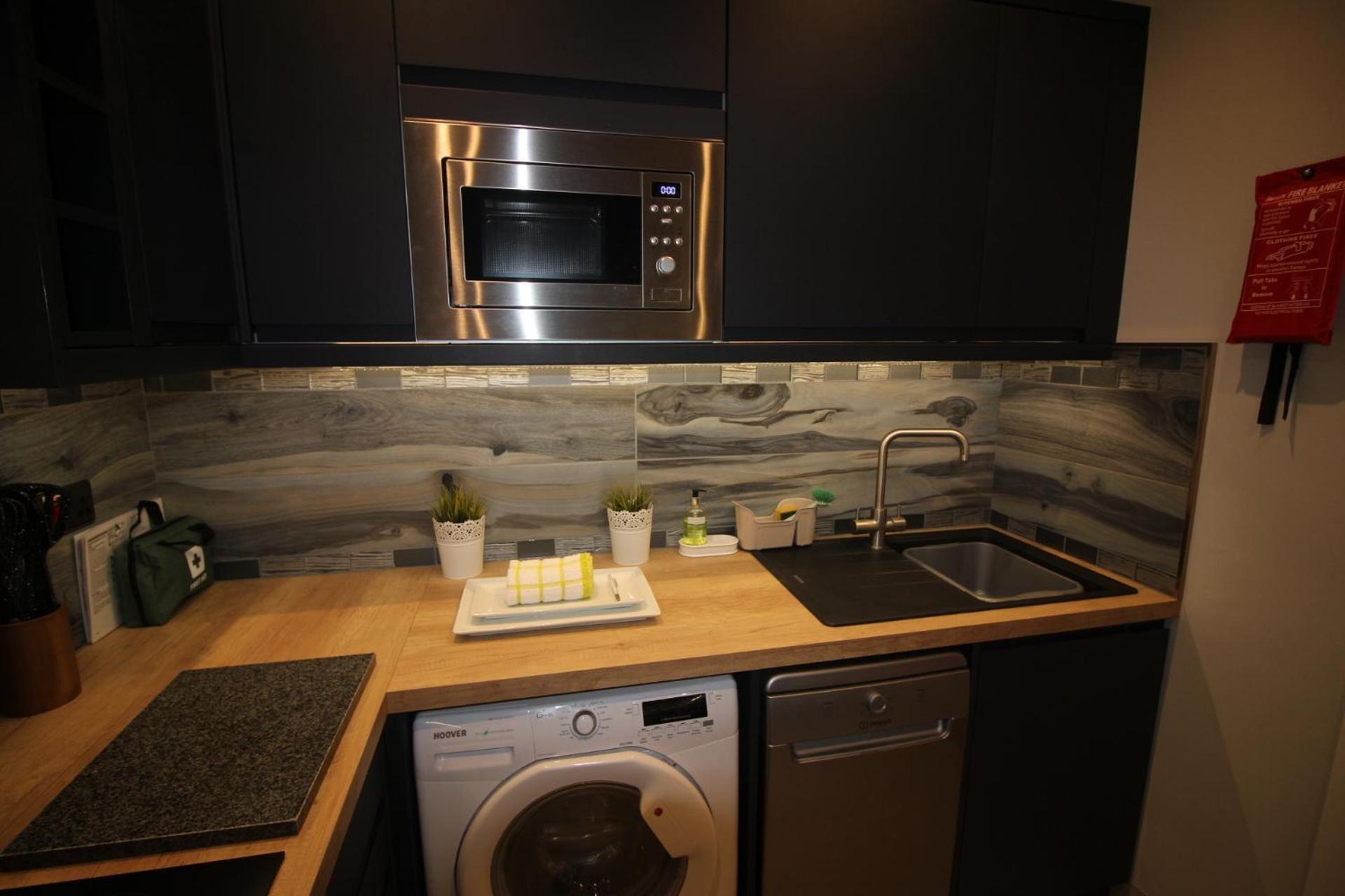 Stopover At Seabird Apartments Central Southsea Портсмът Екстериор снимка